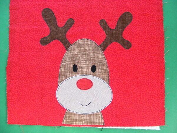 rudolph-the-red-nosed-reindeer-a-free-applique-pattern-shiny-happy-world